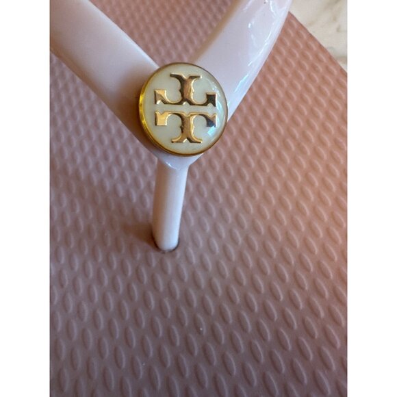 Tory Burch Womens Flip Flops Size 7.5 Pink Rubber Gold Logo Summer Resort - Picture 3 of 6